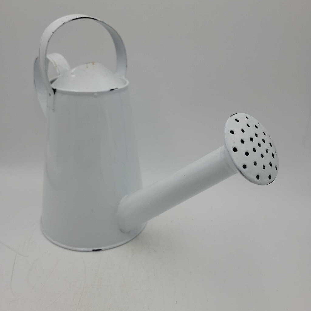 Tin Watering Can Repro (JAS)