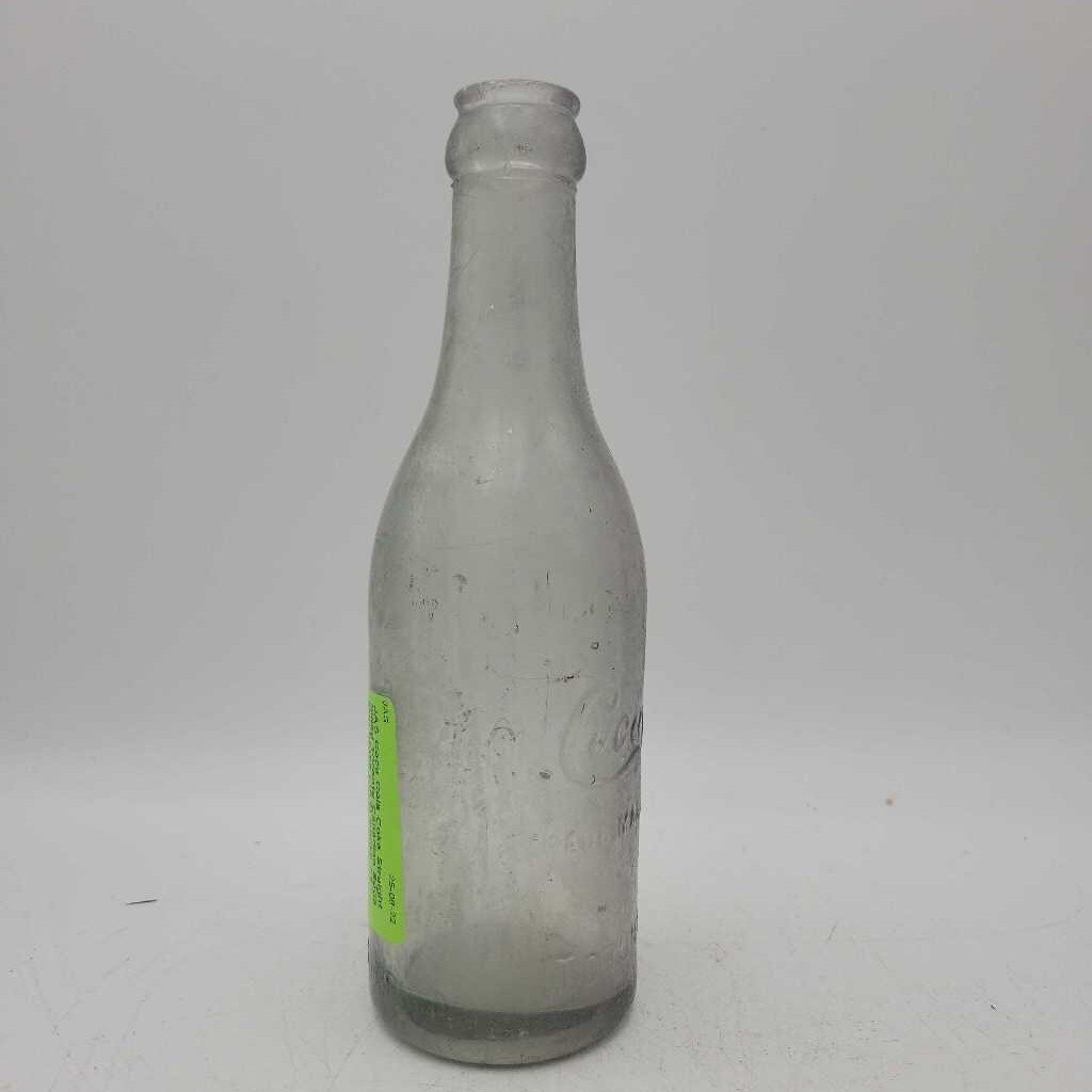 Coca Cola Coke Straight Sided Toronto Canadian Soda Pop bottle (JAS)