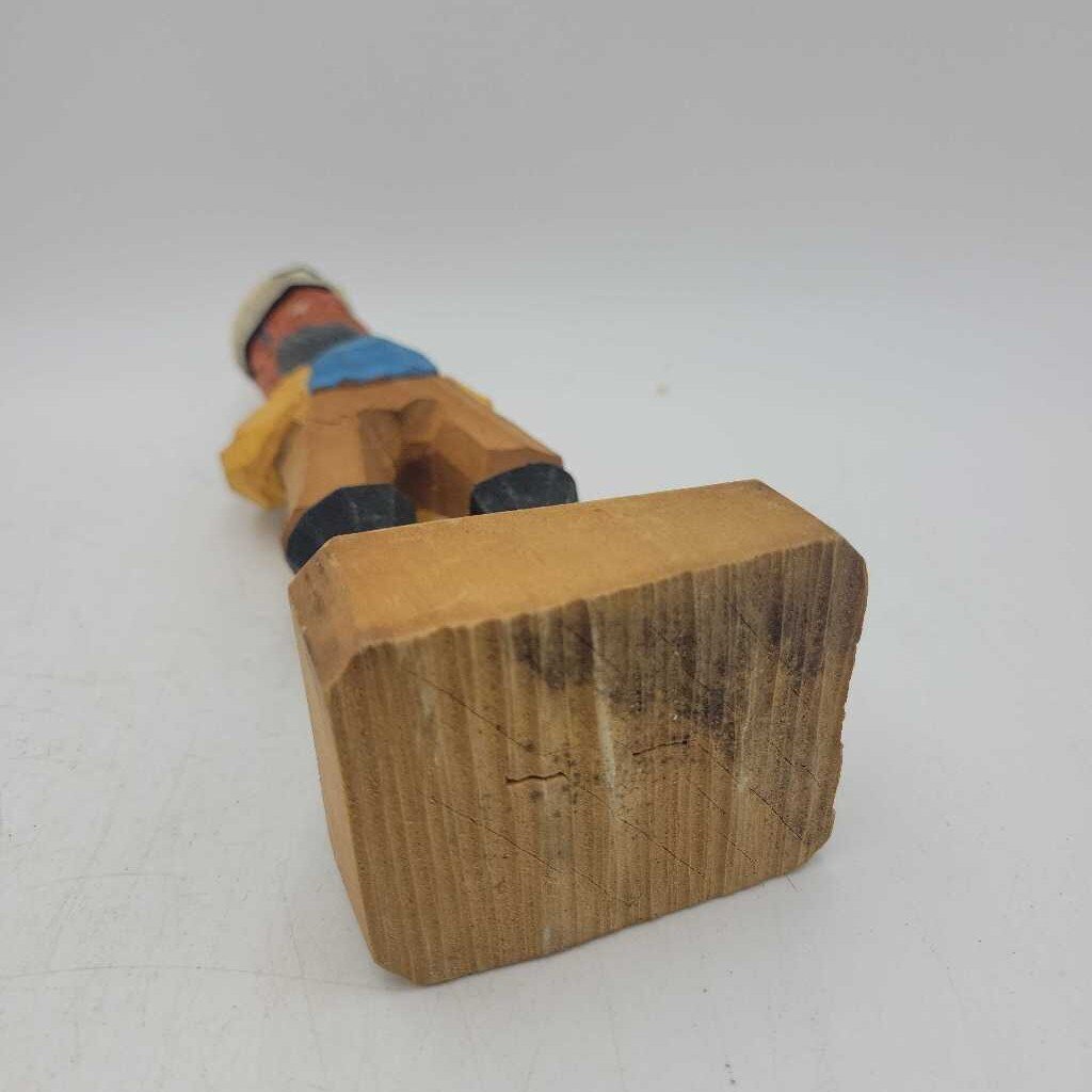 Eastern Canada figural Sailor carving (JL)