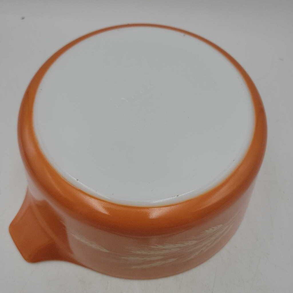 Pyrex Casserole w/Lid wheat pattern (YVO) (508)