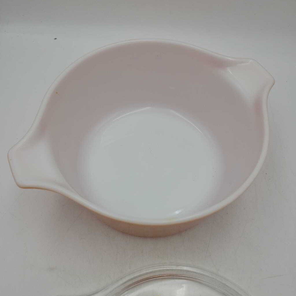 Pyrex Casserole w/Lid wheat pattern (YVO) (508)