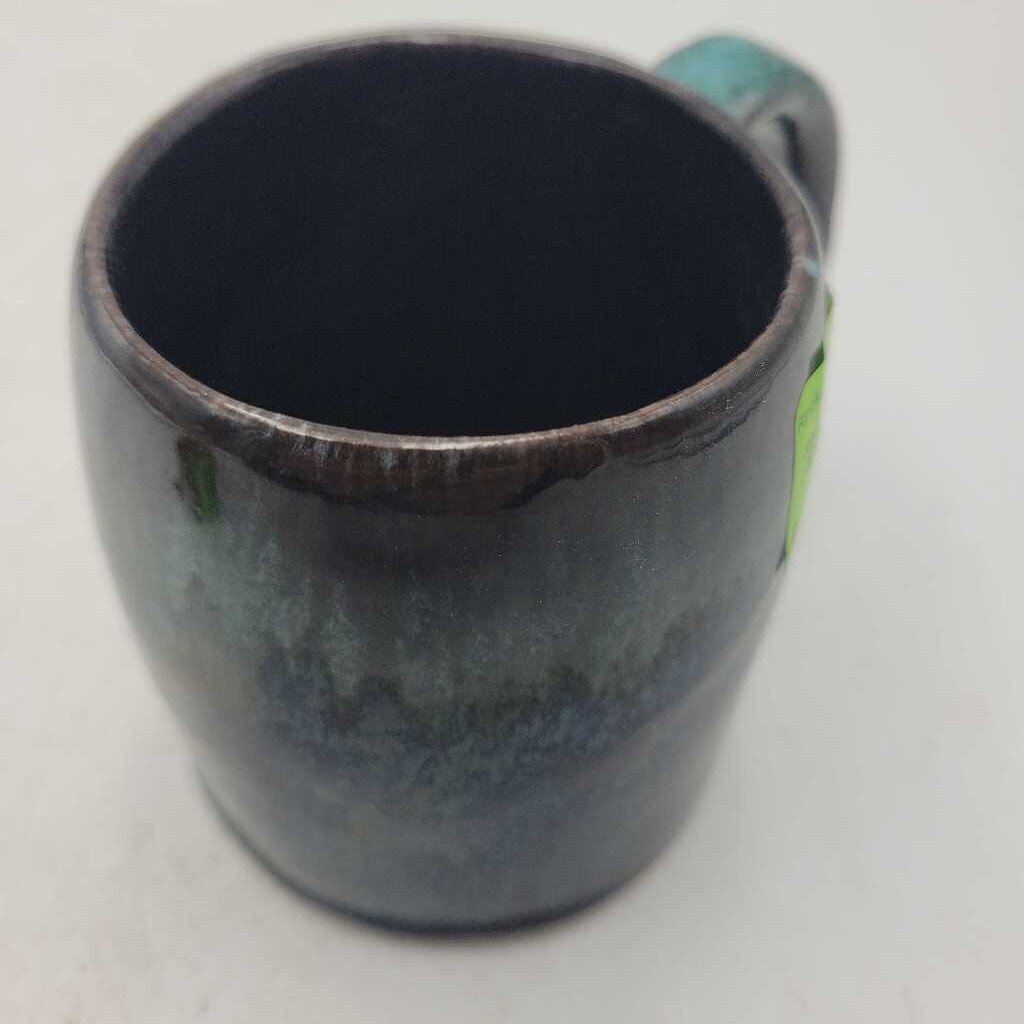 Canada Pottery Mug (RHA)