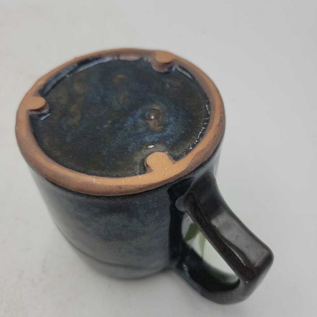 Canada Pottery Mug (RHA)