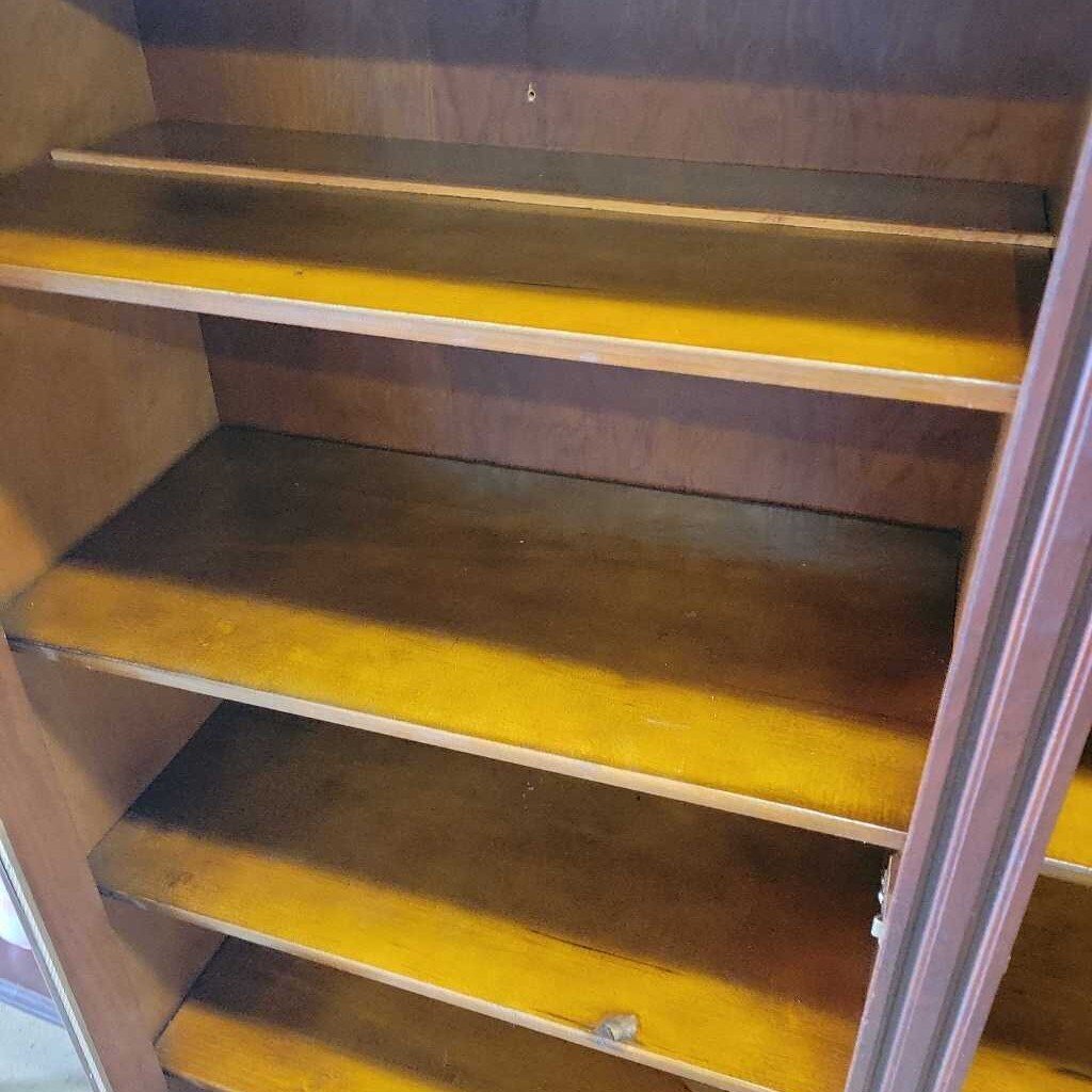 Beautiful Walnut Cabinet w/Grids (YVO) (509)