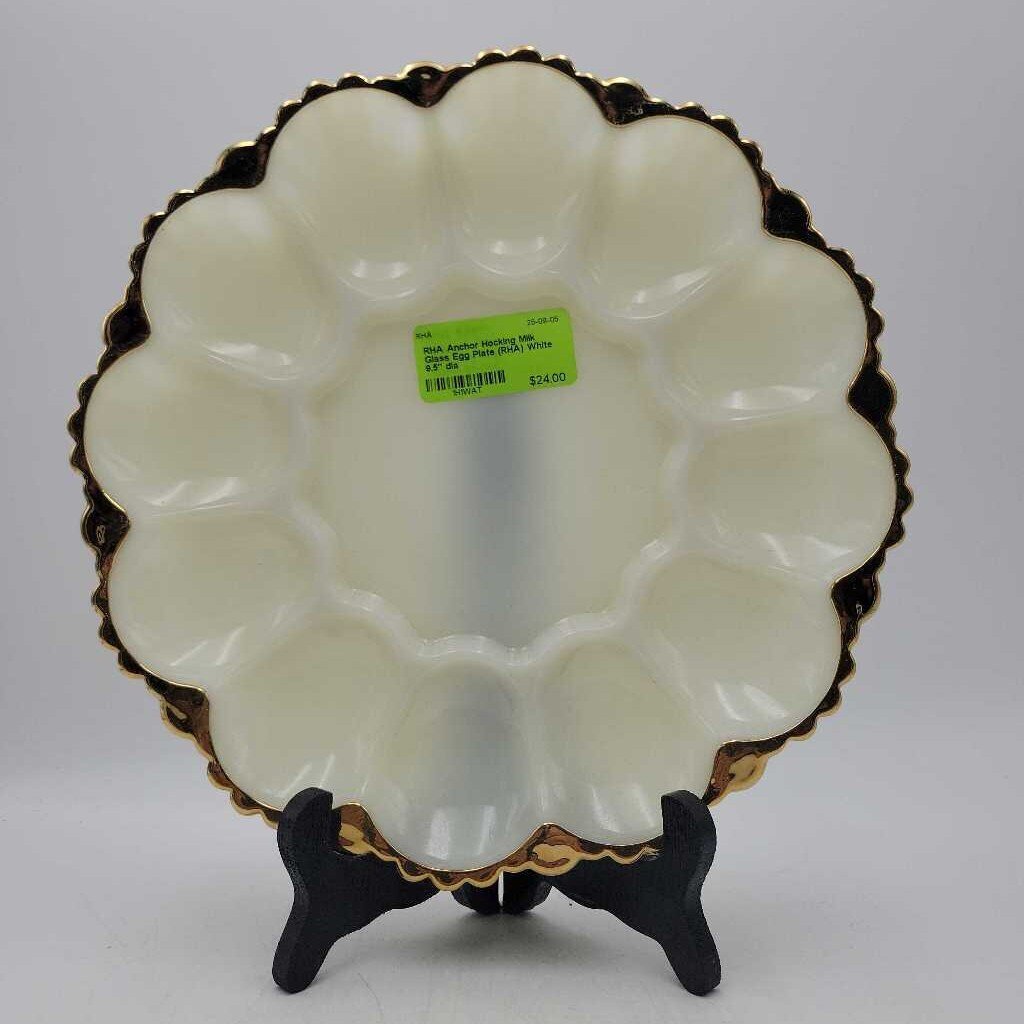 Anchor Hocking Milk Glass Egg Plate (RHA)