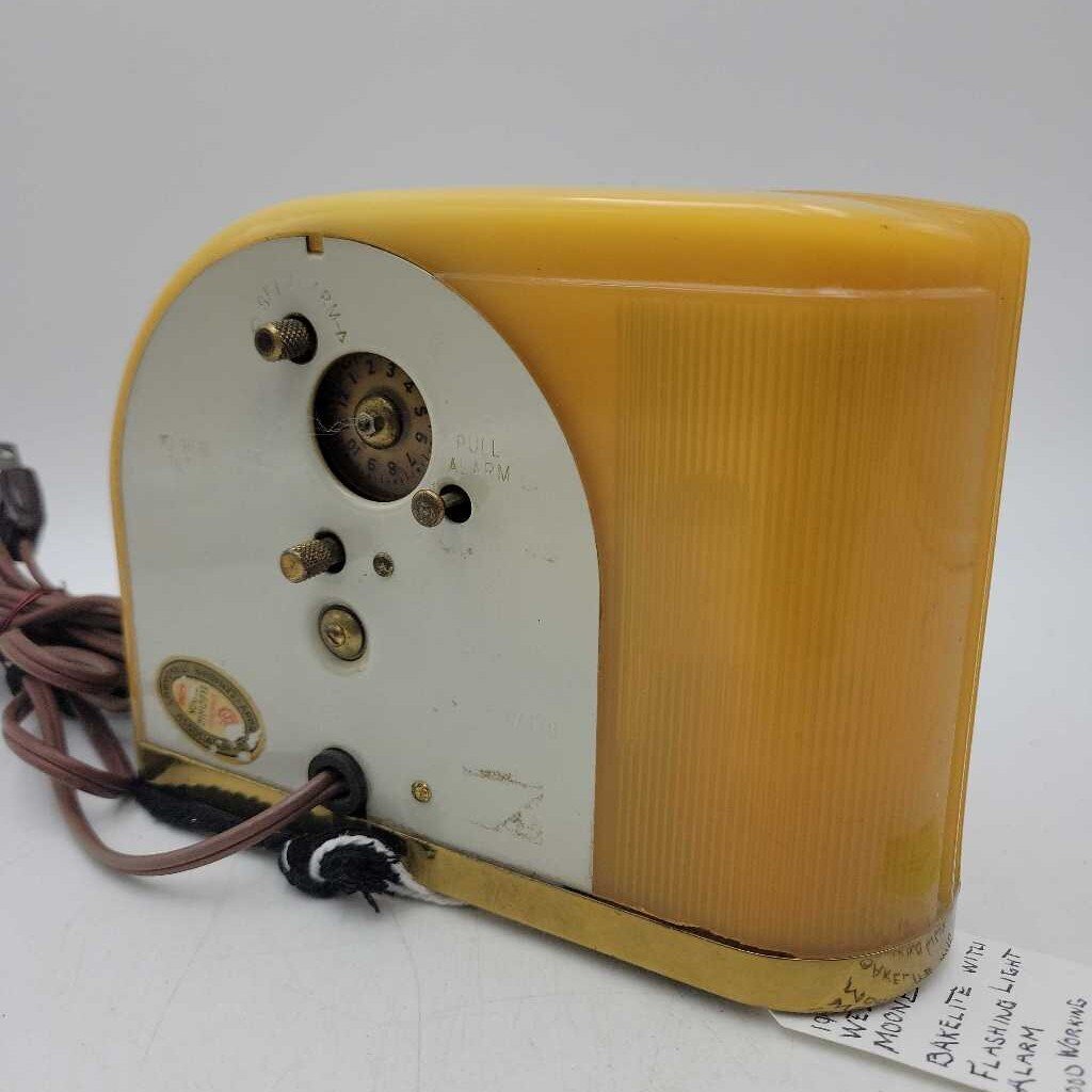 Westclox bakelite "Moonbeam" Alarm Clock (M2)