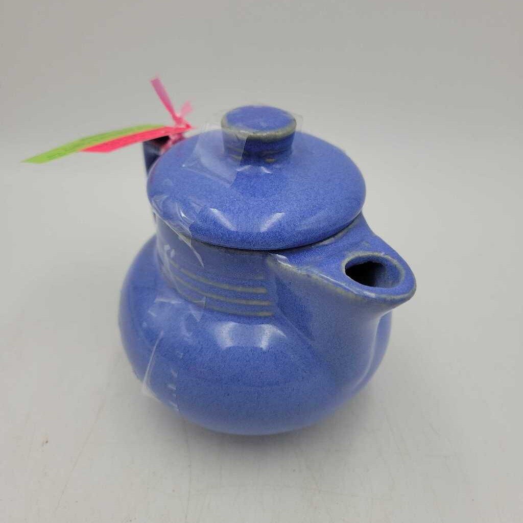 Salada USA Pottery Tea Pot (KAR)