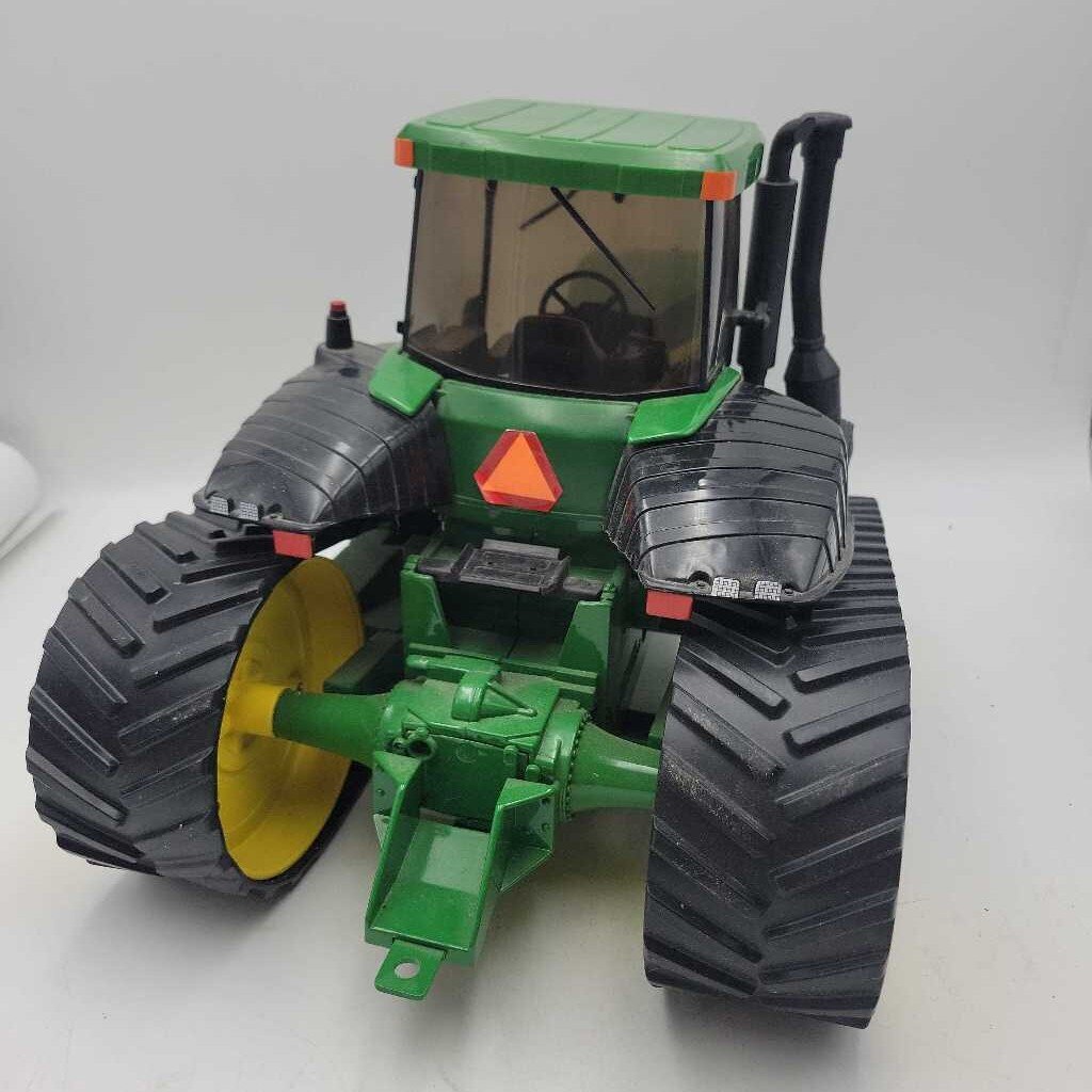 John Deere Tractor 9300 T Ertl Model (RAE)