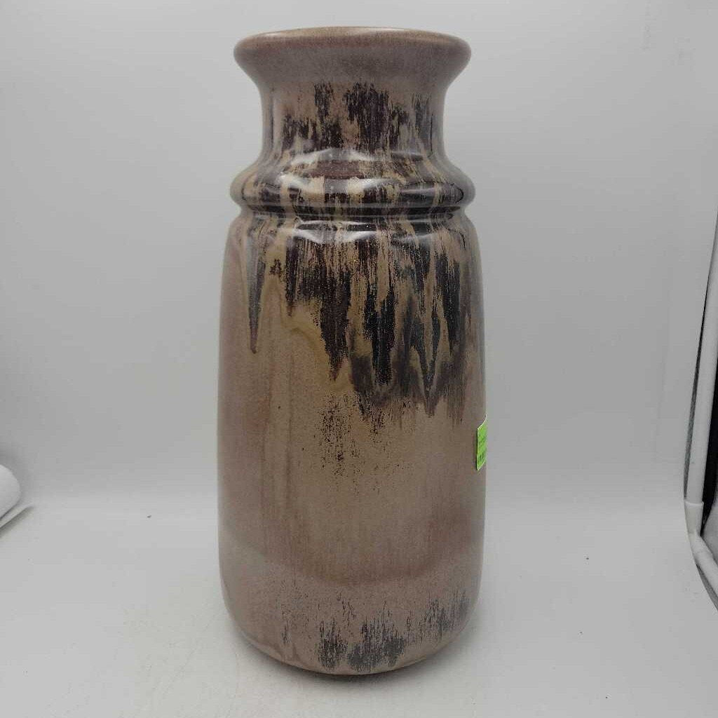 Blue Mountain Pottery Large Vase (DMG) 9691