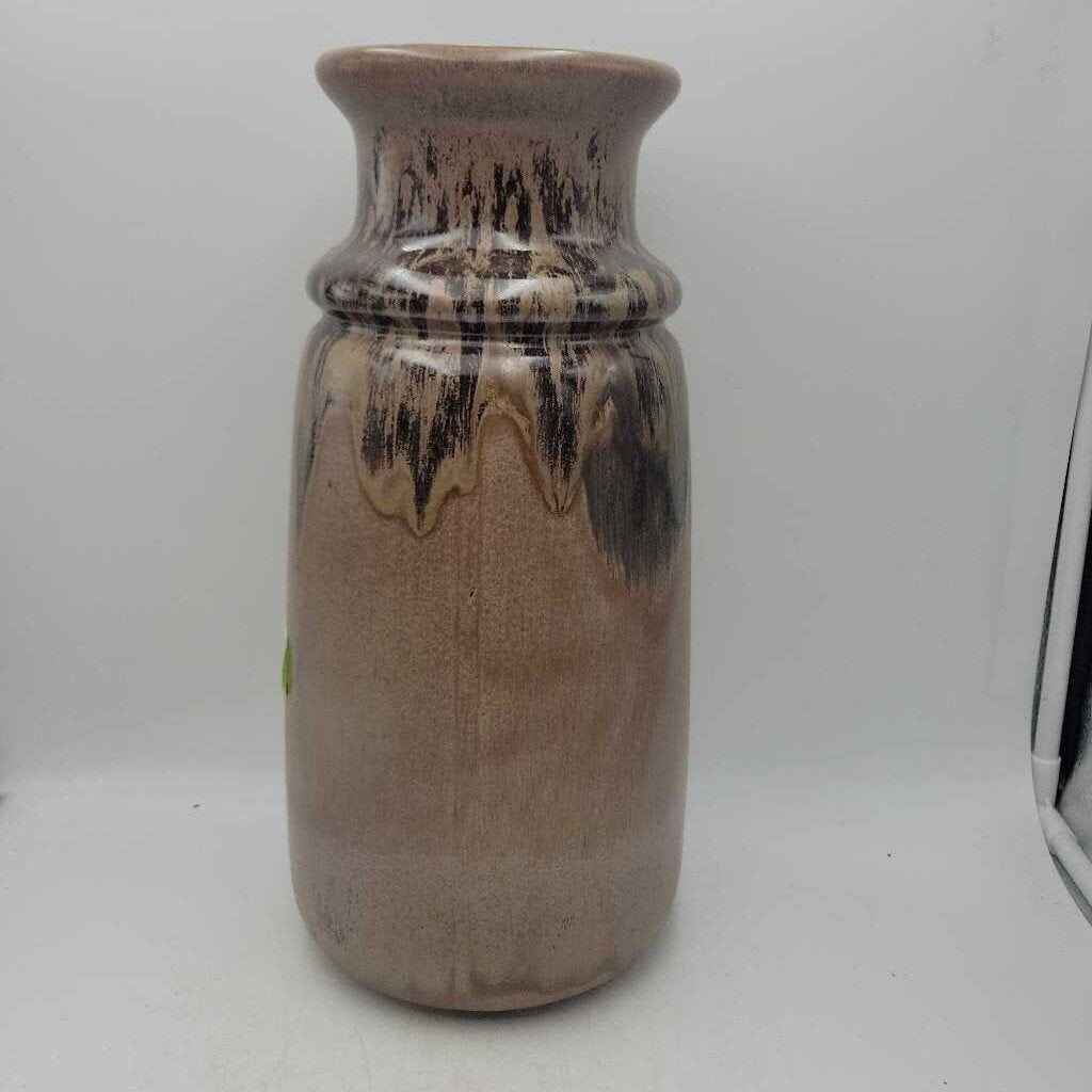 Blue Mountain Pottery Large Vase (DMG) 9691
