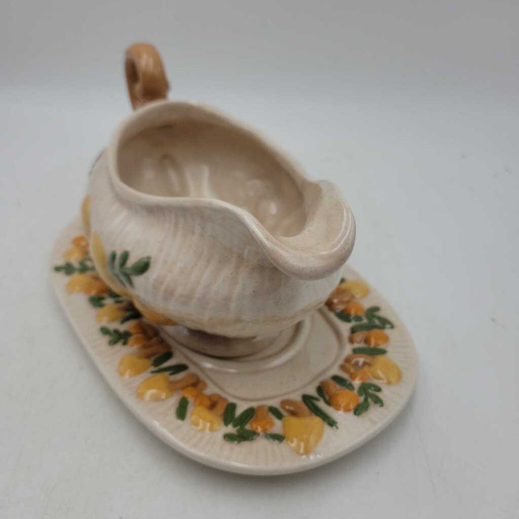 ARNEL Mushroom Gravy Ceramic Boat w/ Matching Underplate. Vintage.(BG)