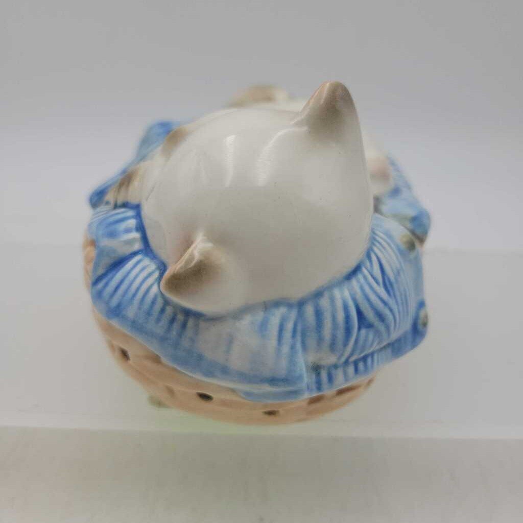 1984 AVON Ceramic Sleeping Siamese Kitty Cat in Basket potpourri Holder Figurine (BG)