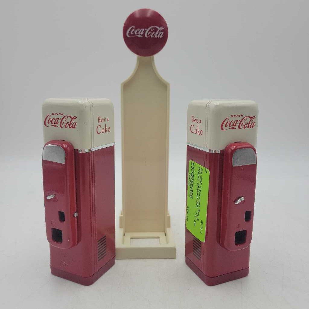 1993 Coca-Cola Salt & Pepper Shakers (DR)