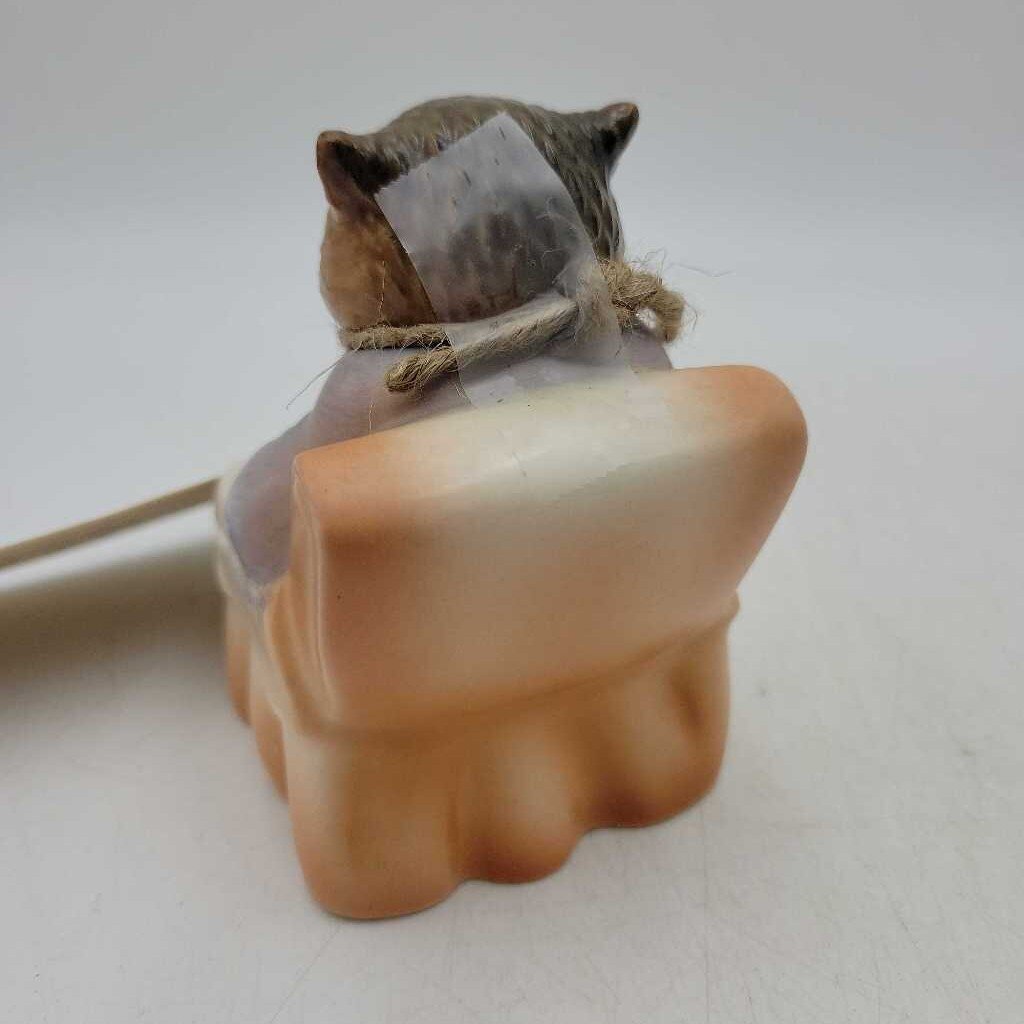 Ringtale Raccoons "Tea Time" 1981 Goebel (MCC)#1358