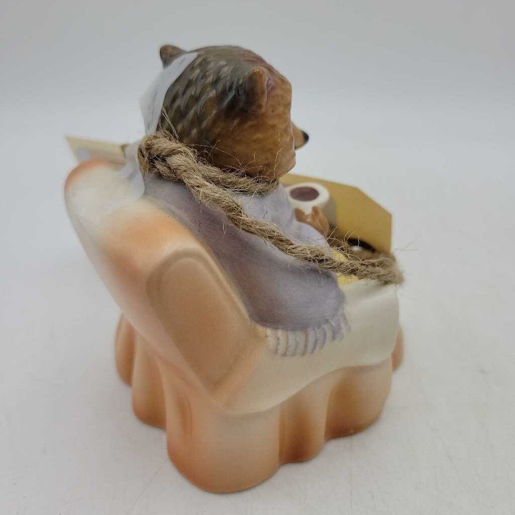 Ringtale Raccoons "Tea Time" 1981 Goebel (MCC)#1358