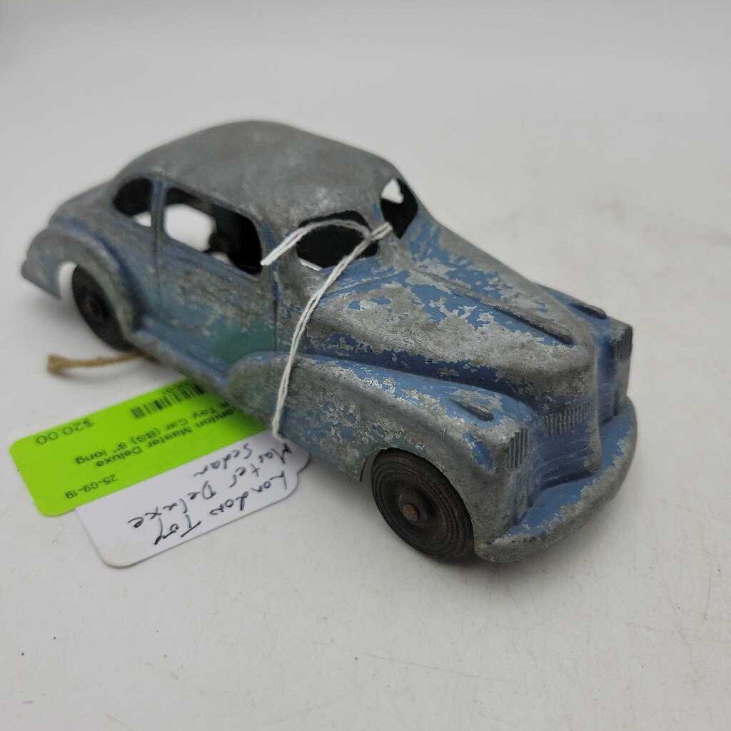 London Master Deluxe sedan Toy Car (BS)