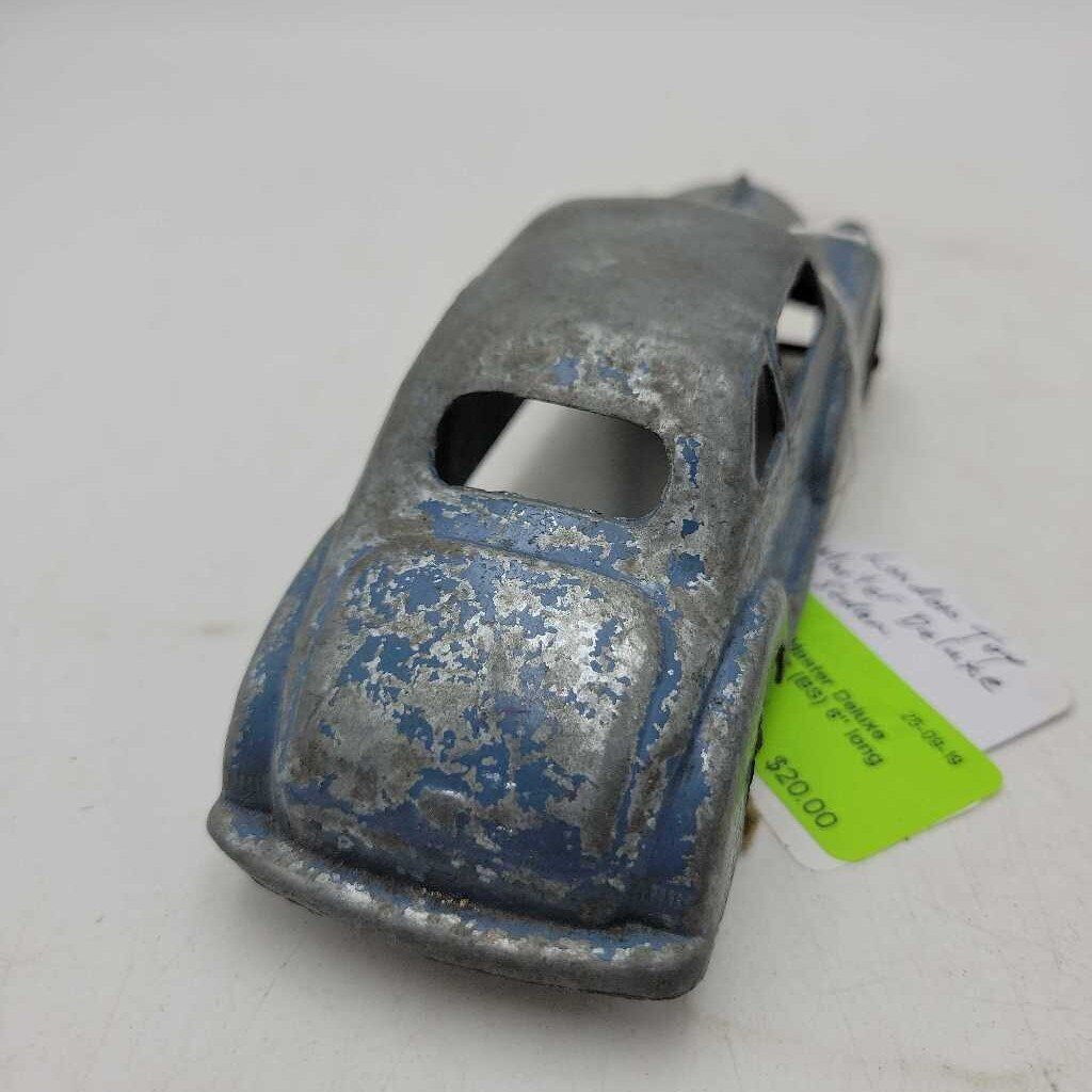London Master Deluxe sedan Toy Car (BS)