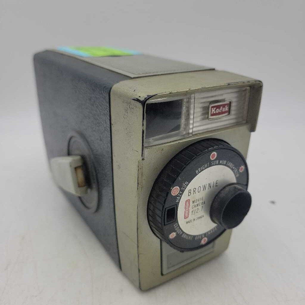 Kodak Brownie 8 Movie Camera (works)
