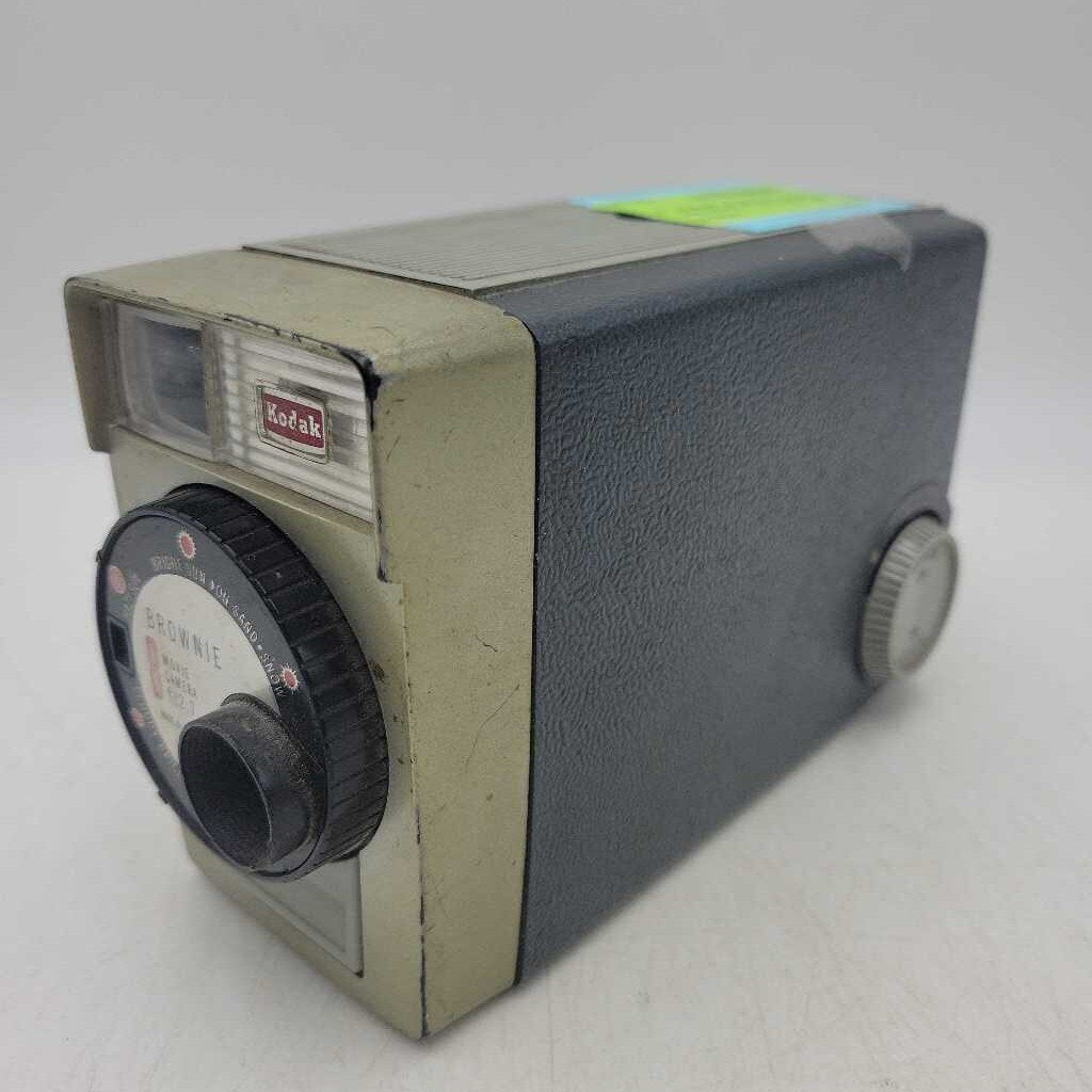 Kodak Brownie 8 Movie Camera (works)