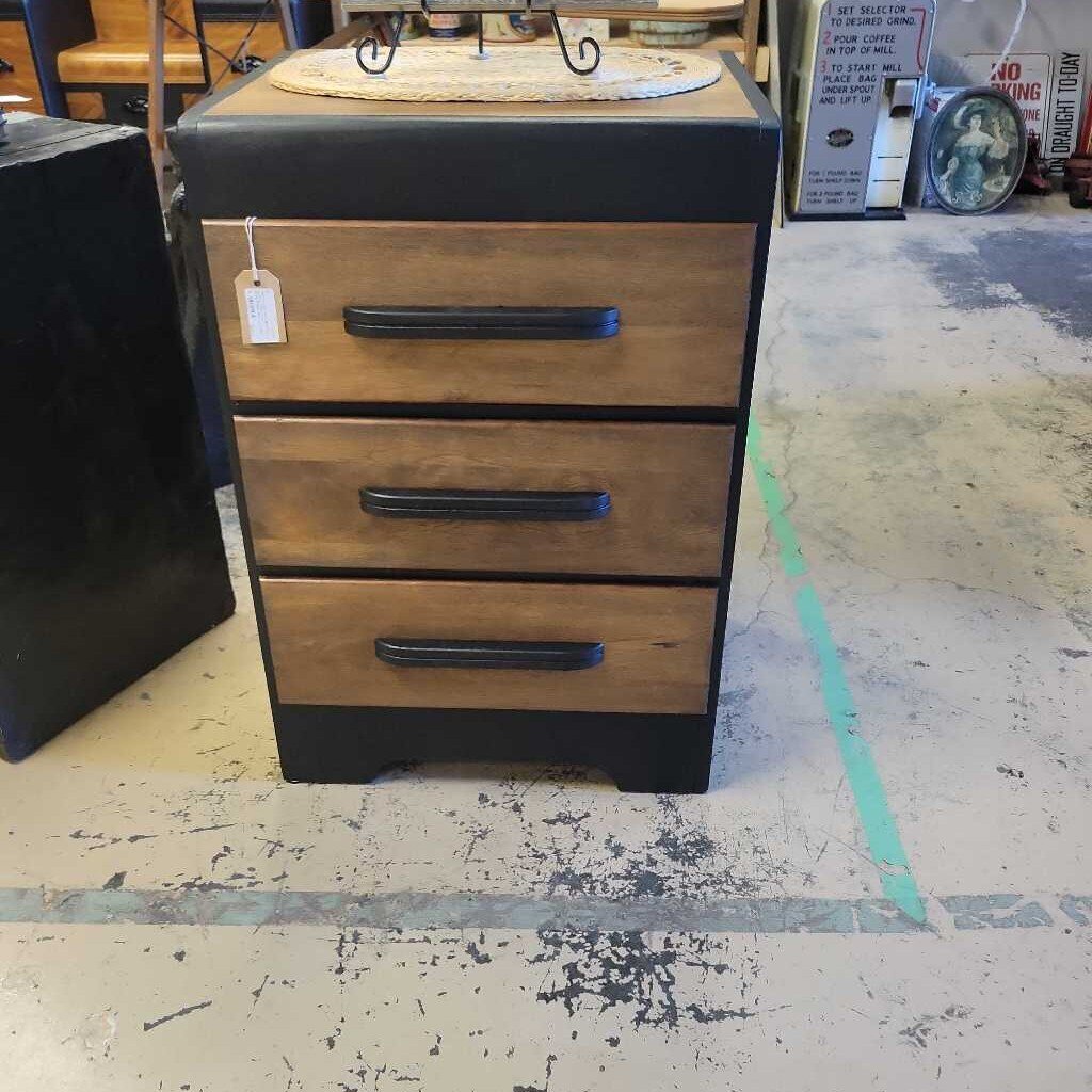 HB2 Vintage, Small Dresser (3 drawer)