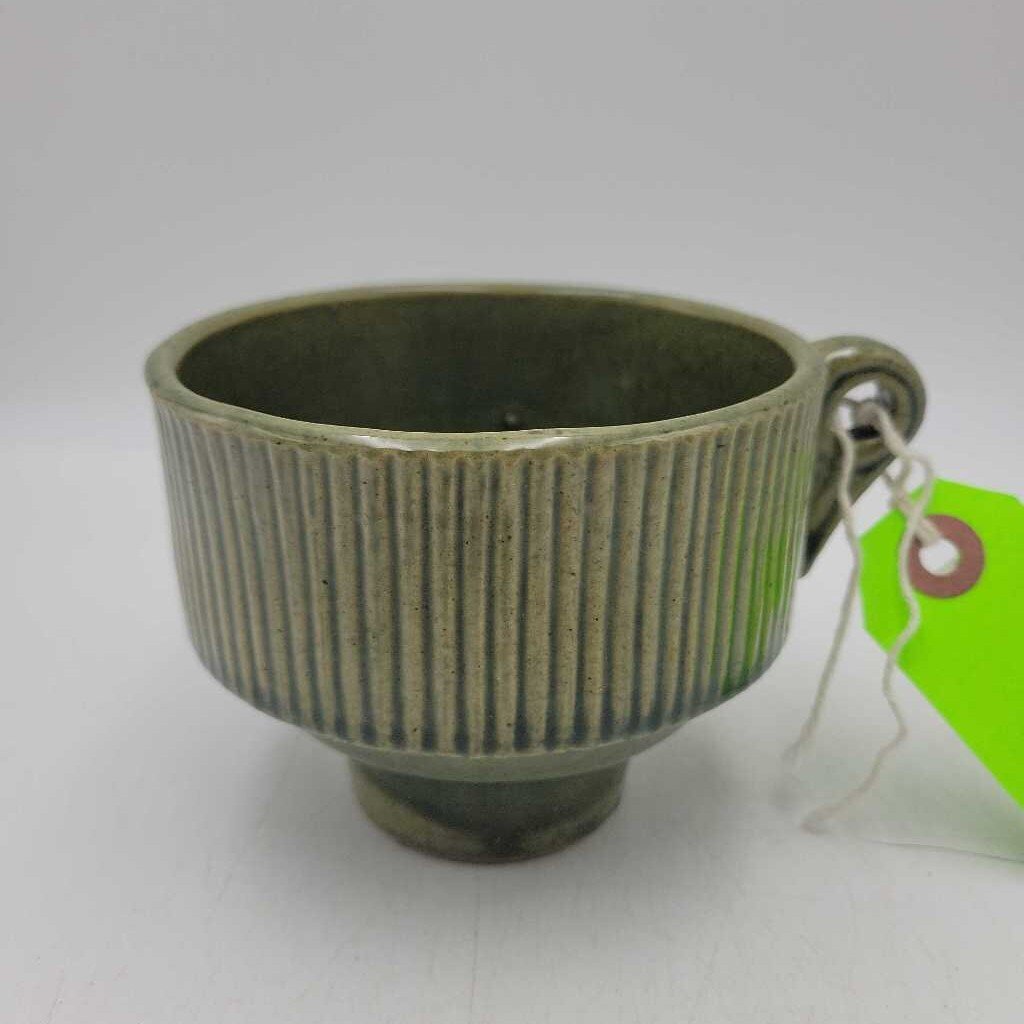 1890's Brantford Pottery Funnel Ribbed pattern (JAS) Mint