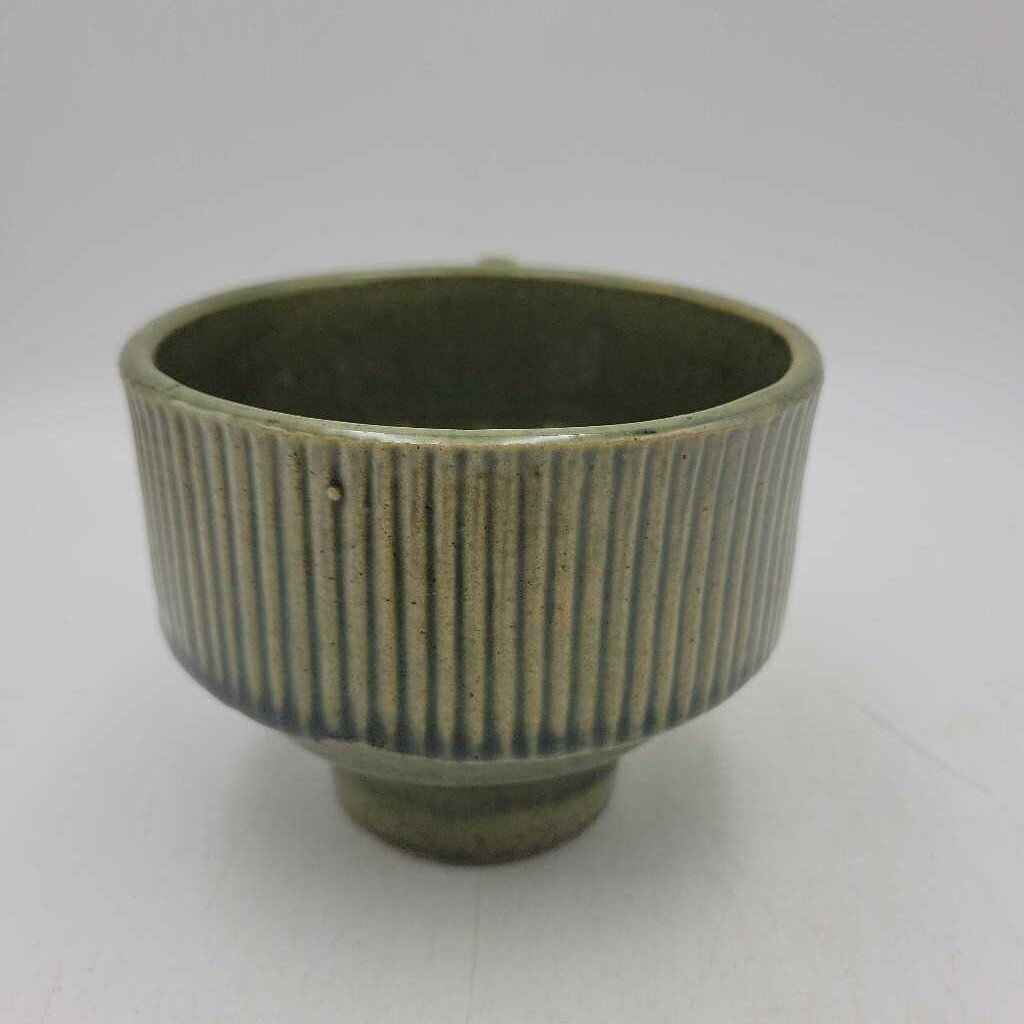 1890's Brantford Pottery Funnel Ribbed pattern (JAS) Mint