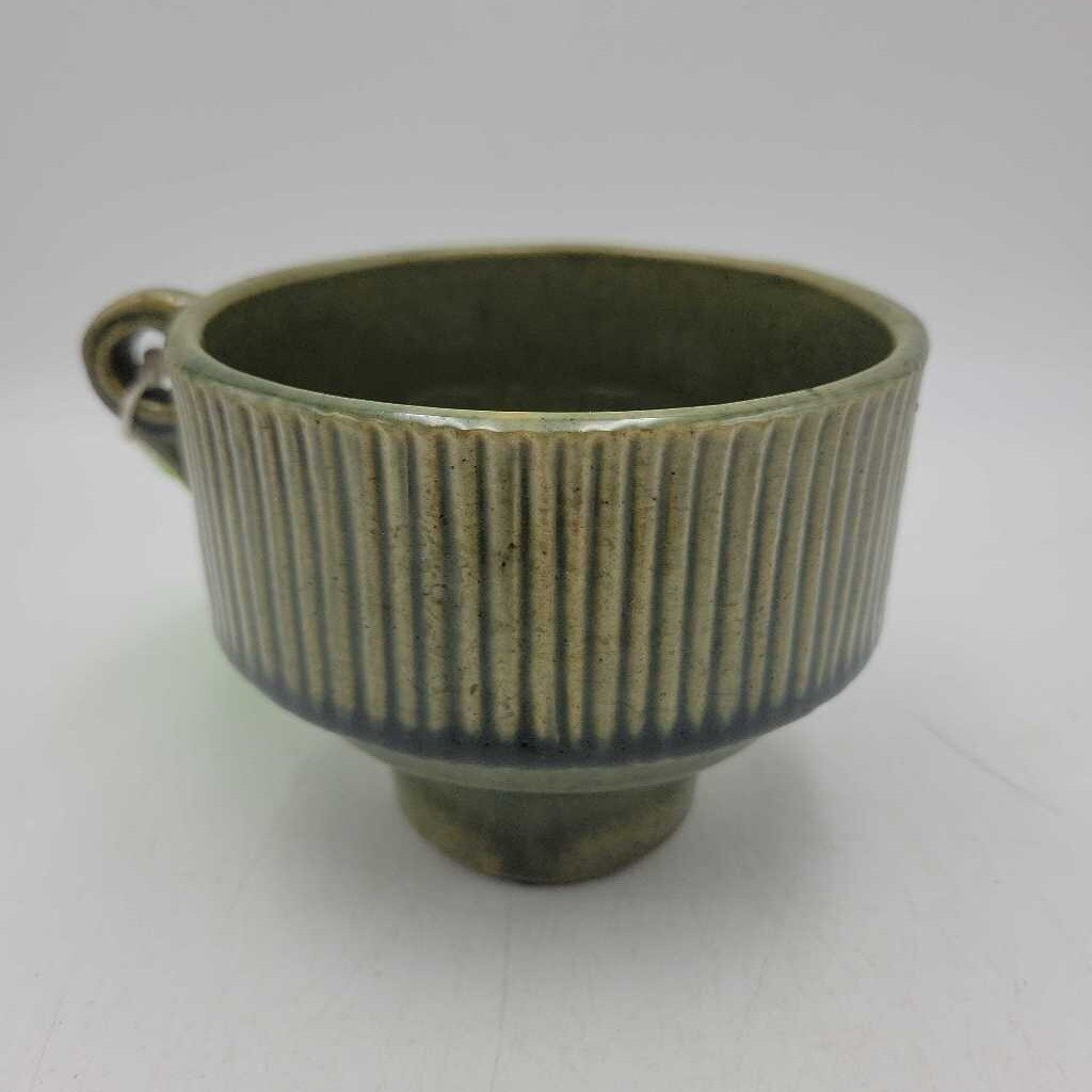 1890's Brantford Pottery Funnel Ribbed pattern (JAS) Mint