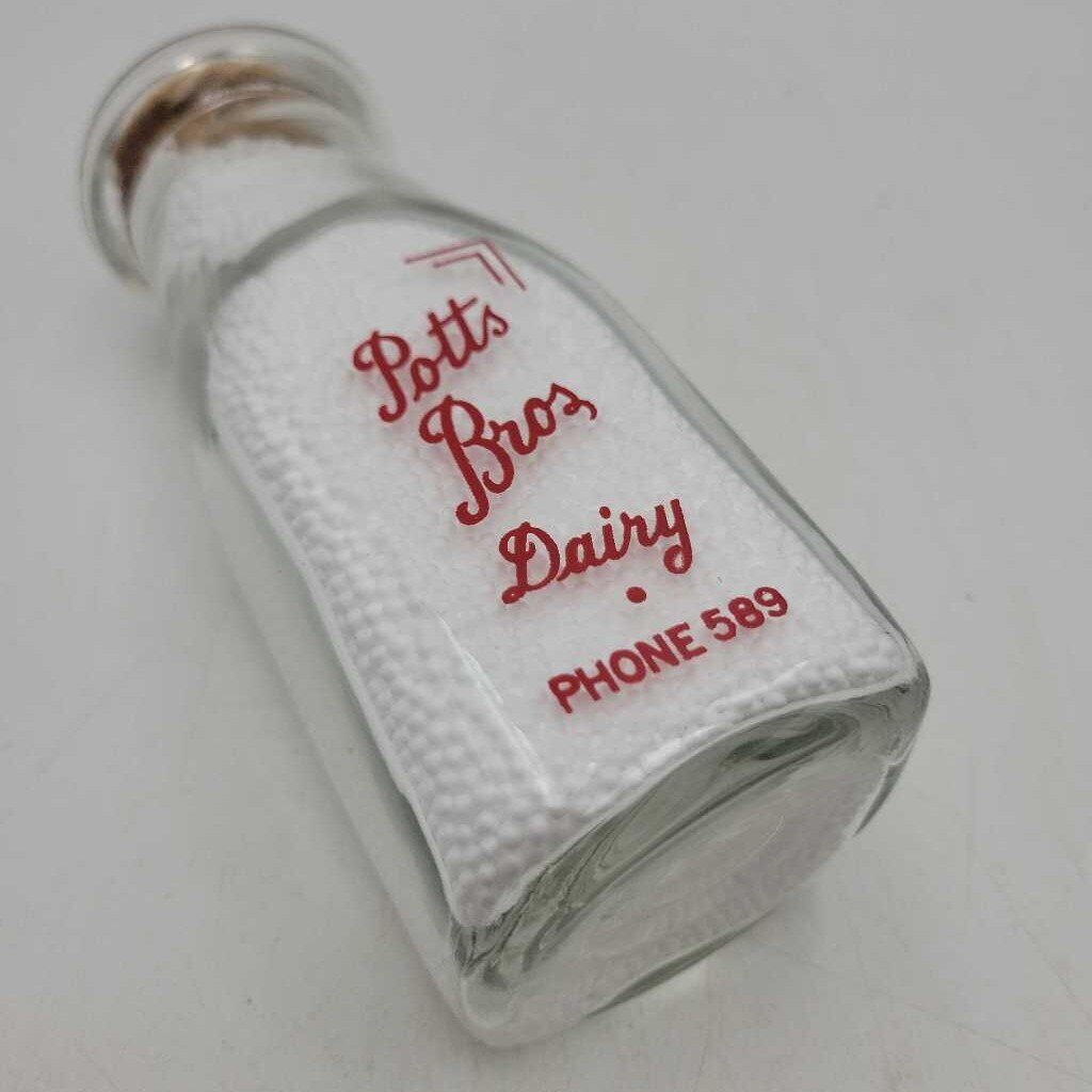 Pott's Bros Half Pint Milk bottle Dairy Collingwood (JEF))