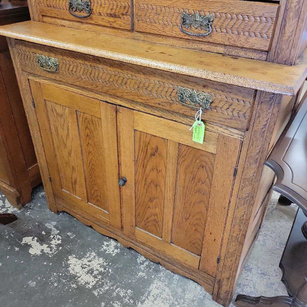 Antique Cabinet (YVO) 510