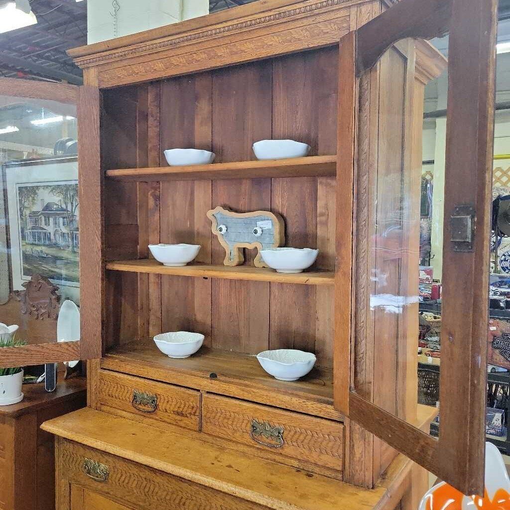 Antique Cabinet (YVO) 510