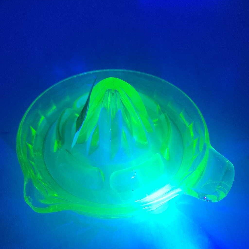 Uranium Glass Reamer (as found) (YVO) (510)