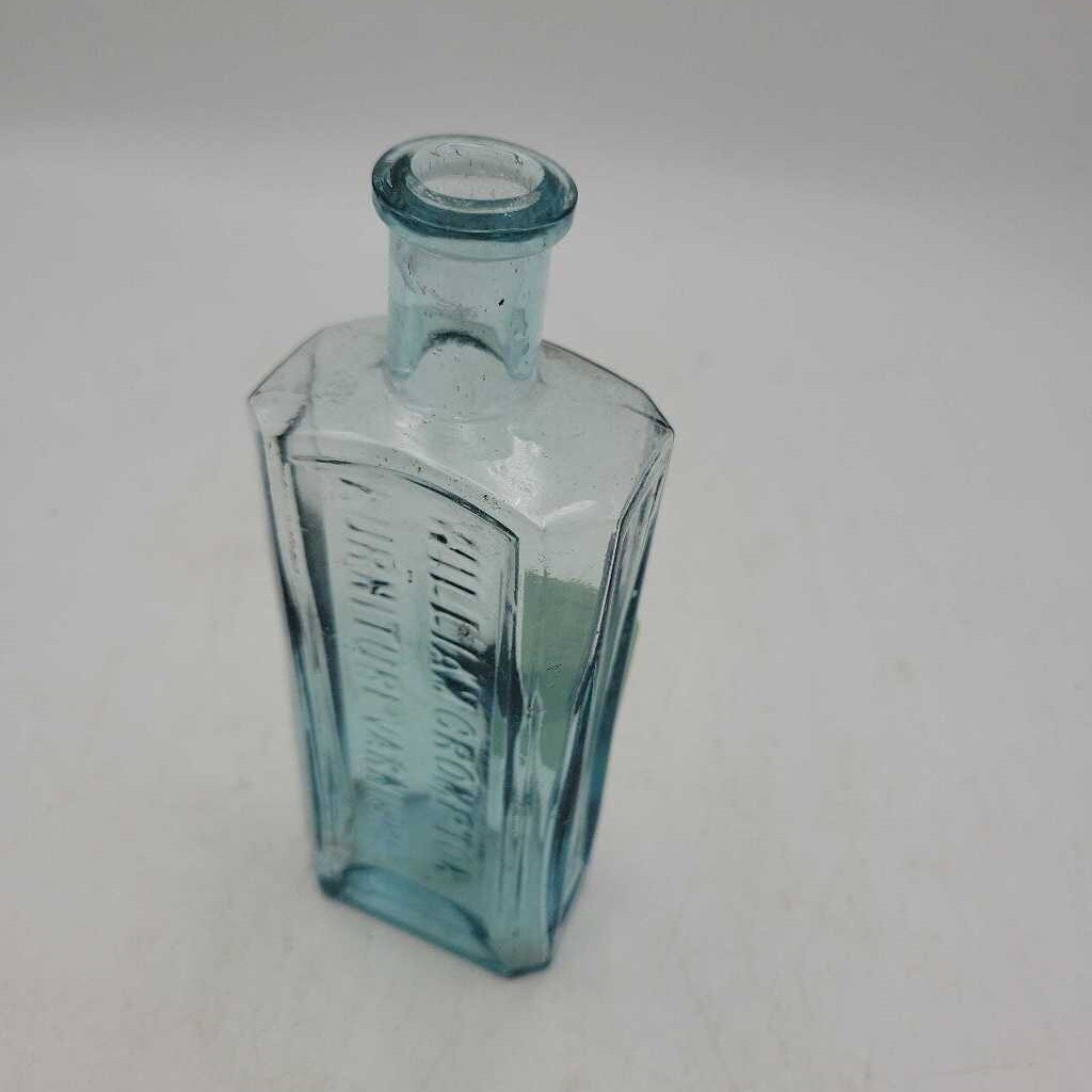 William Crompton's Furniture Varnishes antique bottle (JAS)
