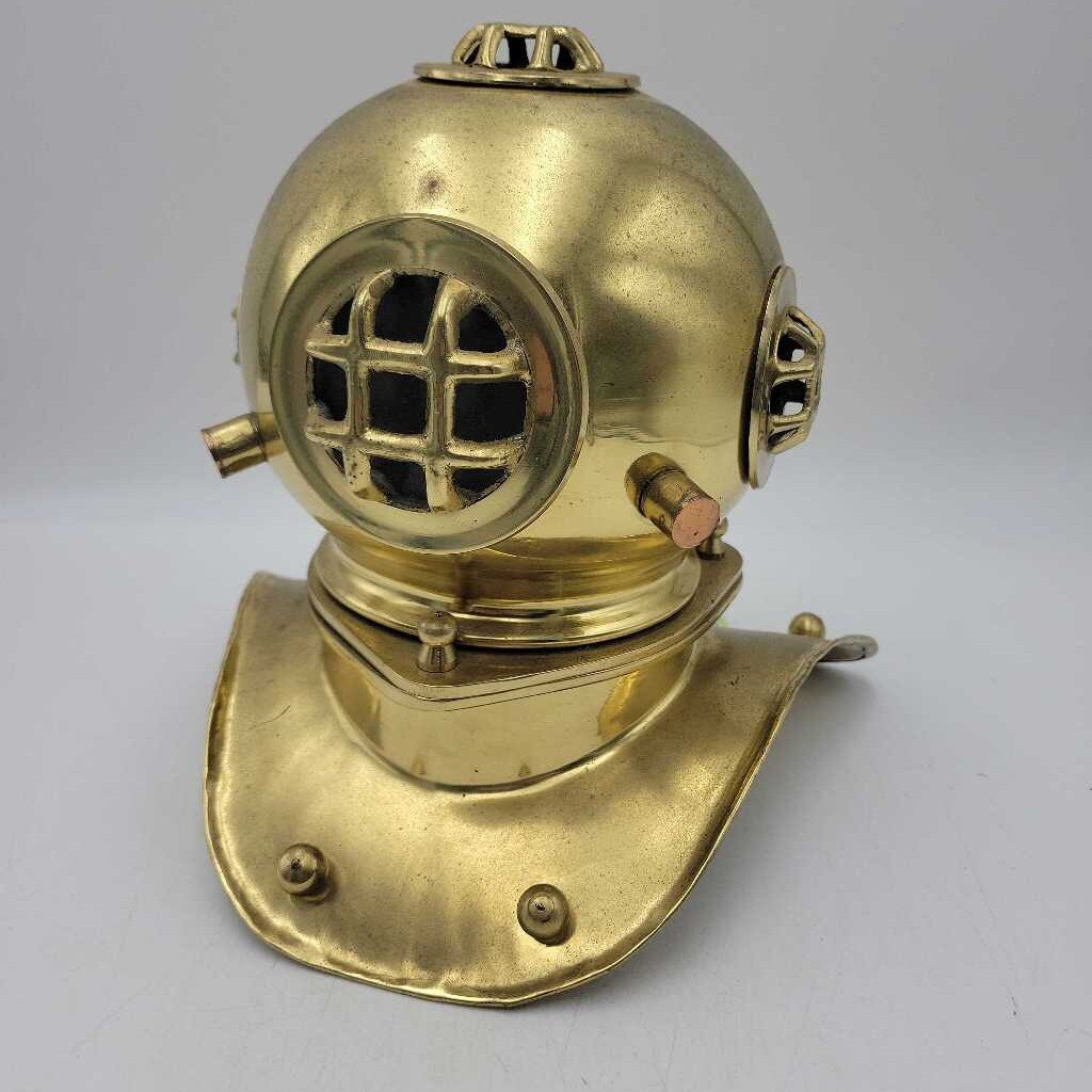 Brass Divers Helmet Display item (GEC)