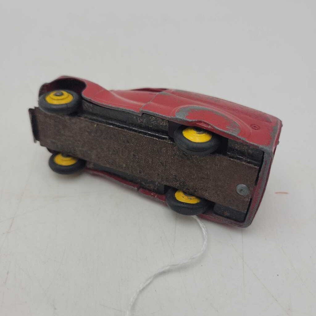 Dinky 471 Austin Van Nestle (GEC)