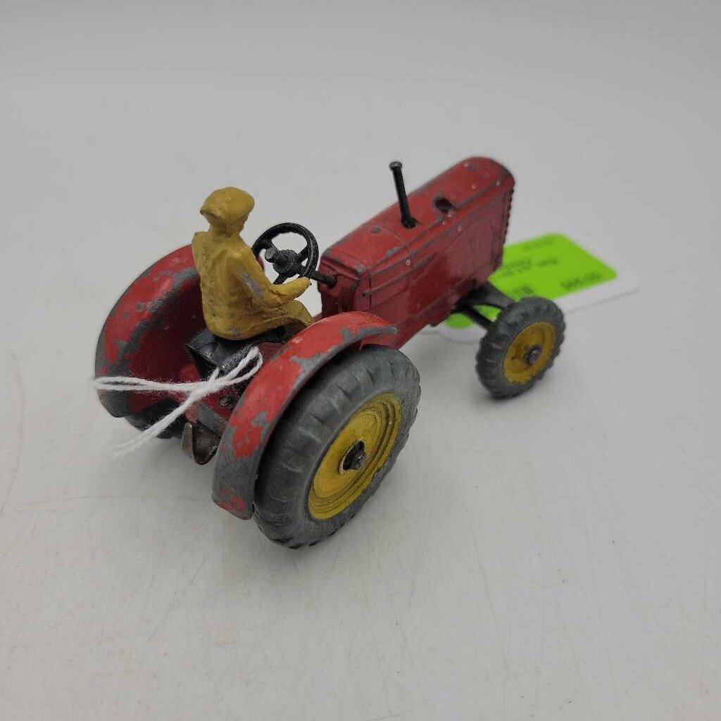 Dinky 324 Massey Tractor (GEC)