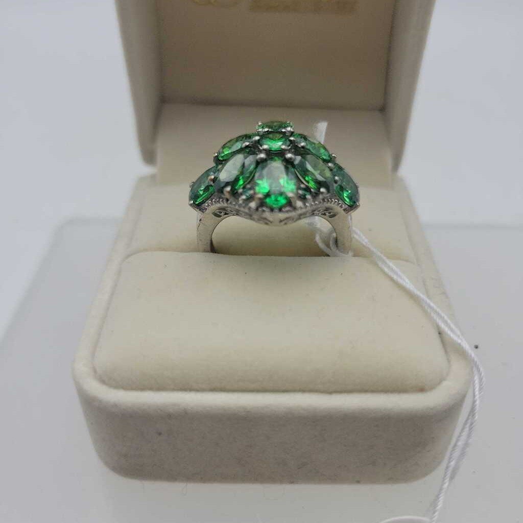 Sterling Green Gemstone Ring - 13169 (VT)
