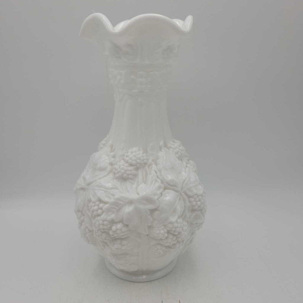 Antique Milk Glass Vase (DEB)
