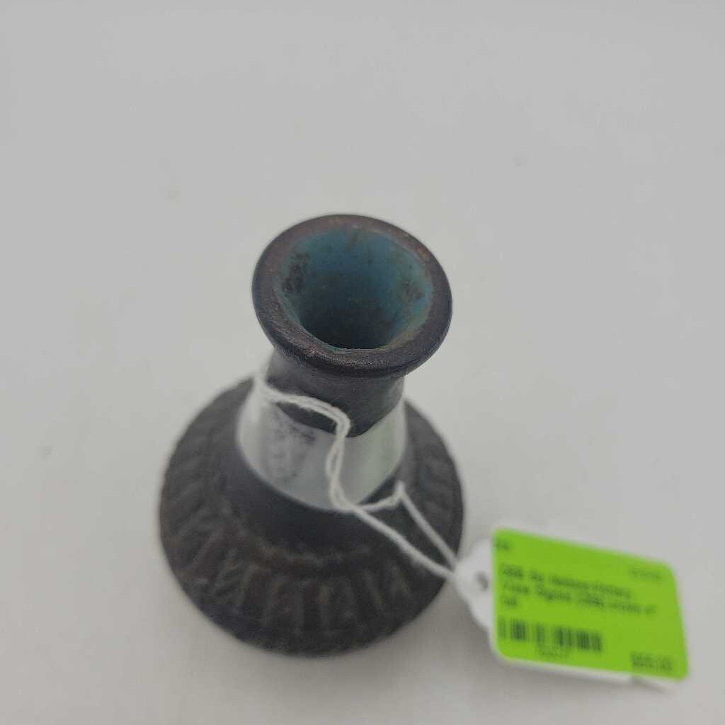 Six Nations Pottery Vase Signed (DEB)