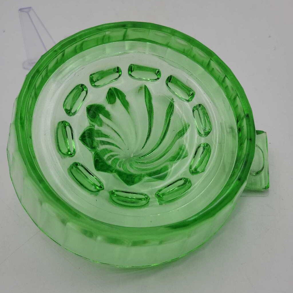 Uranium Glass Juicer 5" (YVO) (510)