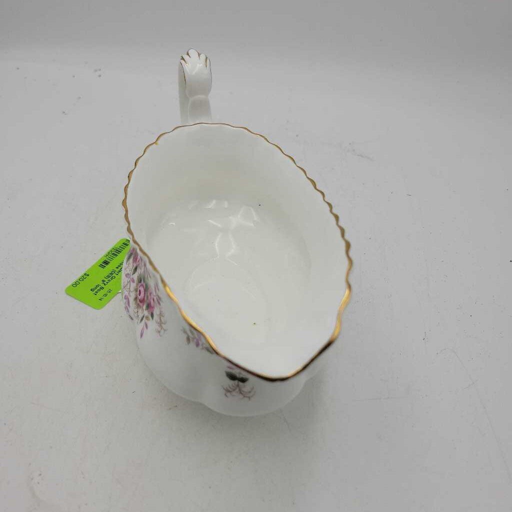 Royal Albert Gravy Boat Lavender Rose (DEB)