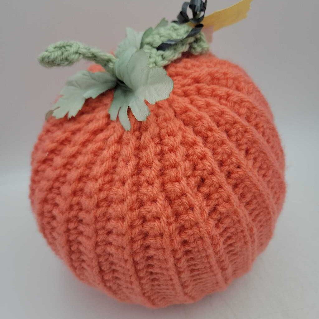 Hand Crochet Pumpkin (TRE)