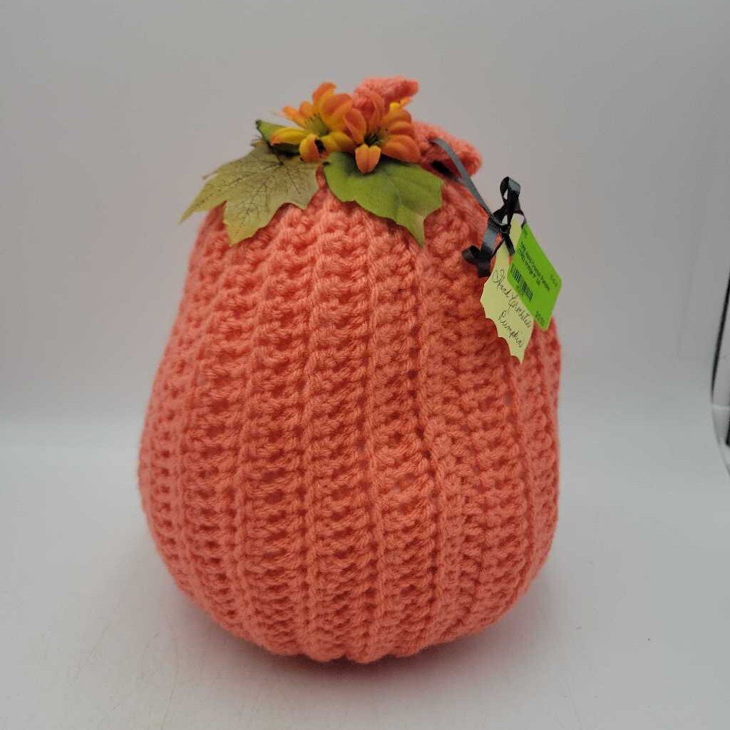 Hand Crochet Pumpkin (TRE)
