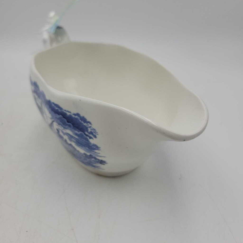 Enoch Wedgewood Royal homes of Britain Gravy Boat (TRE)