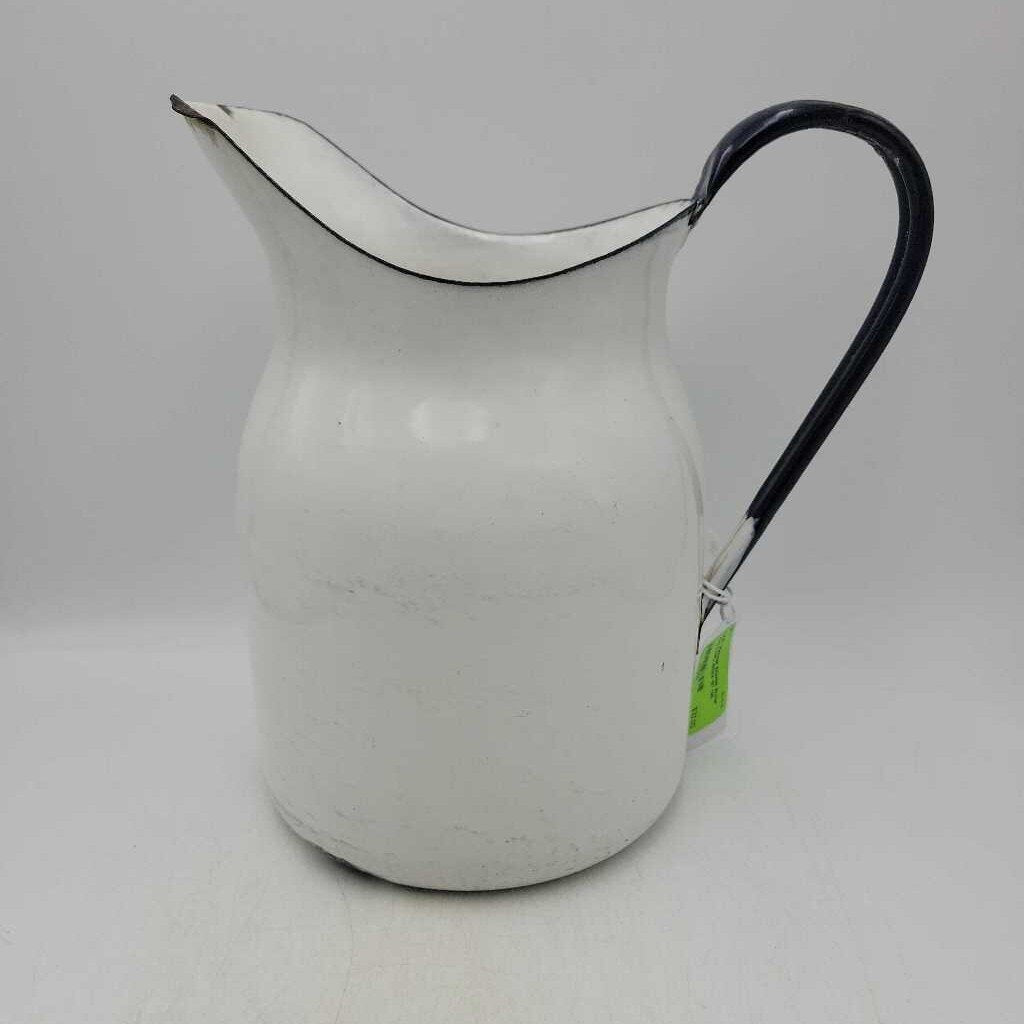 Vintage Enamel Water Jug (LOR)