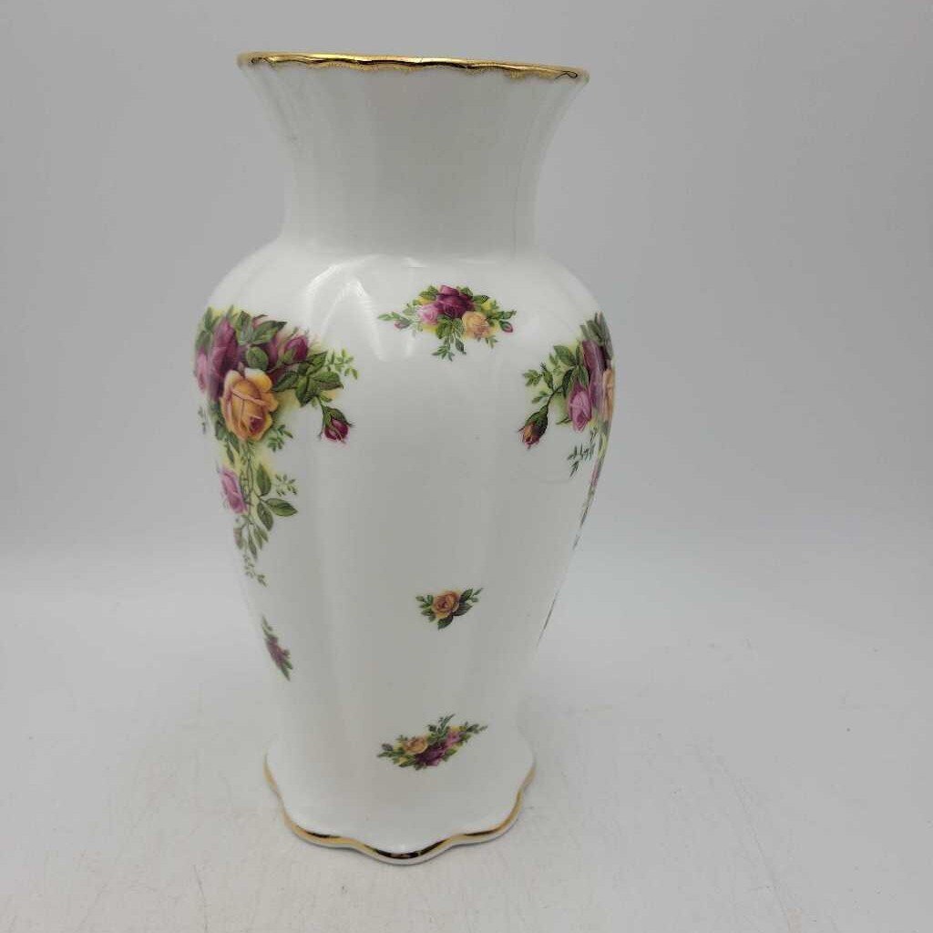 Royal Albert "Old Country Rose" Vase (NS) #584