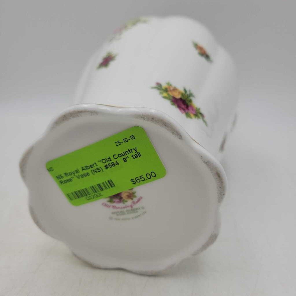 Royal Albert "Old Country Rose" Vase (NS) #584