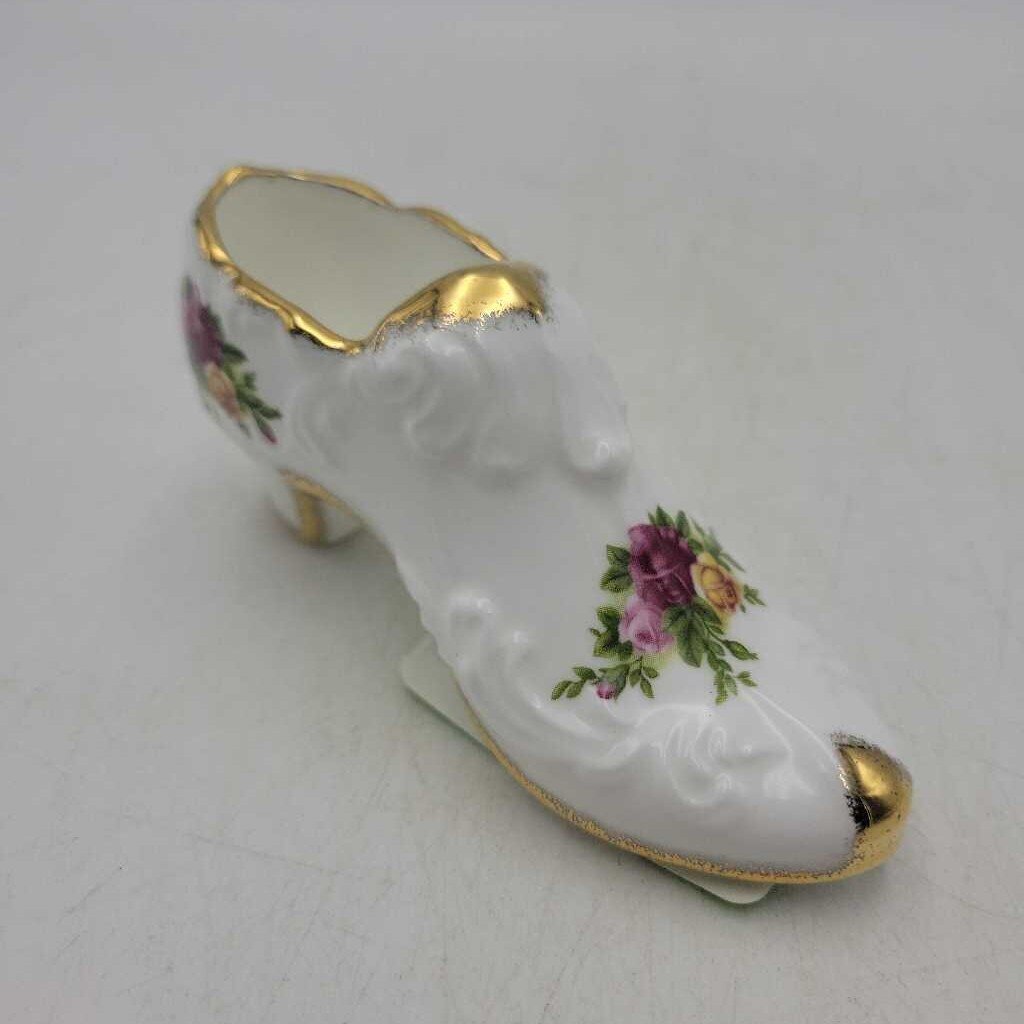 Royal Albert "Old Country Rose" Shoe (NS) #584