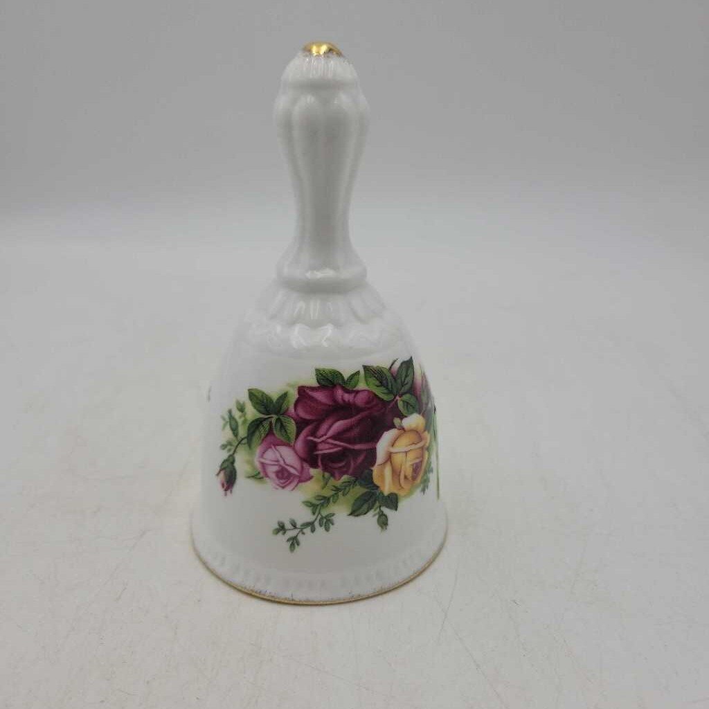 Royal Albert "old Country Rose" Bell (NS) #584