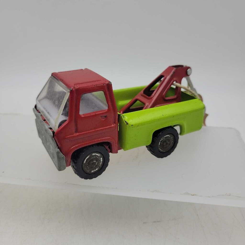 Antique Marx Tow Truck (JAT)