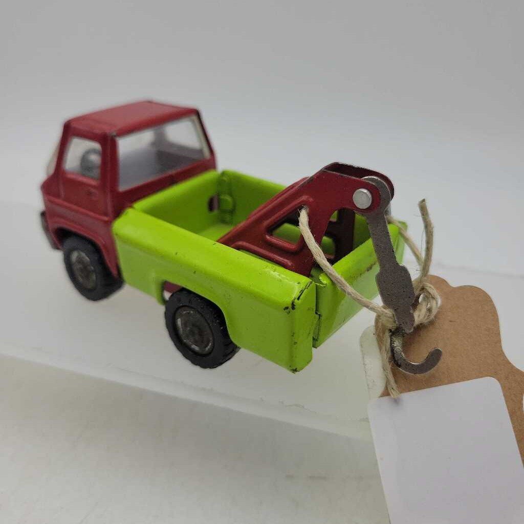 Antique Marx Tow Truck (JAT)